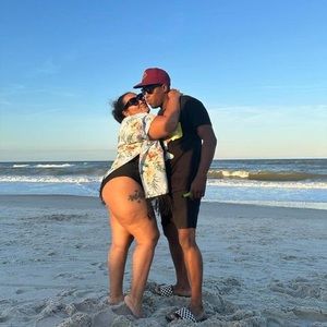 Meet your Posher, Danaysi